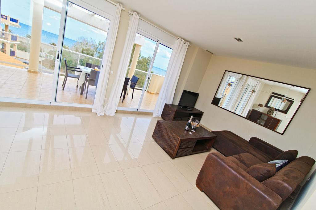 Apartamentos Carlton Vyb Denia Luaran gambar